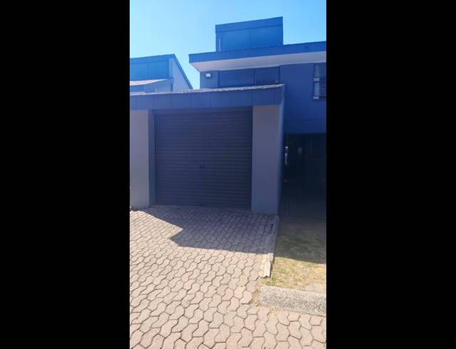 3 BEDROOM TOWNHOUSE FOR SALE IN SASOLBURG CENTRAL